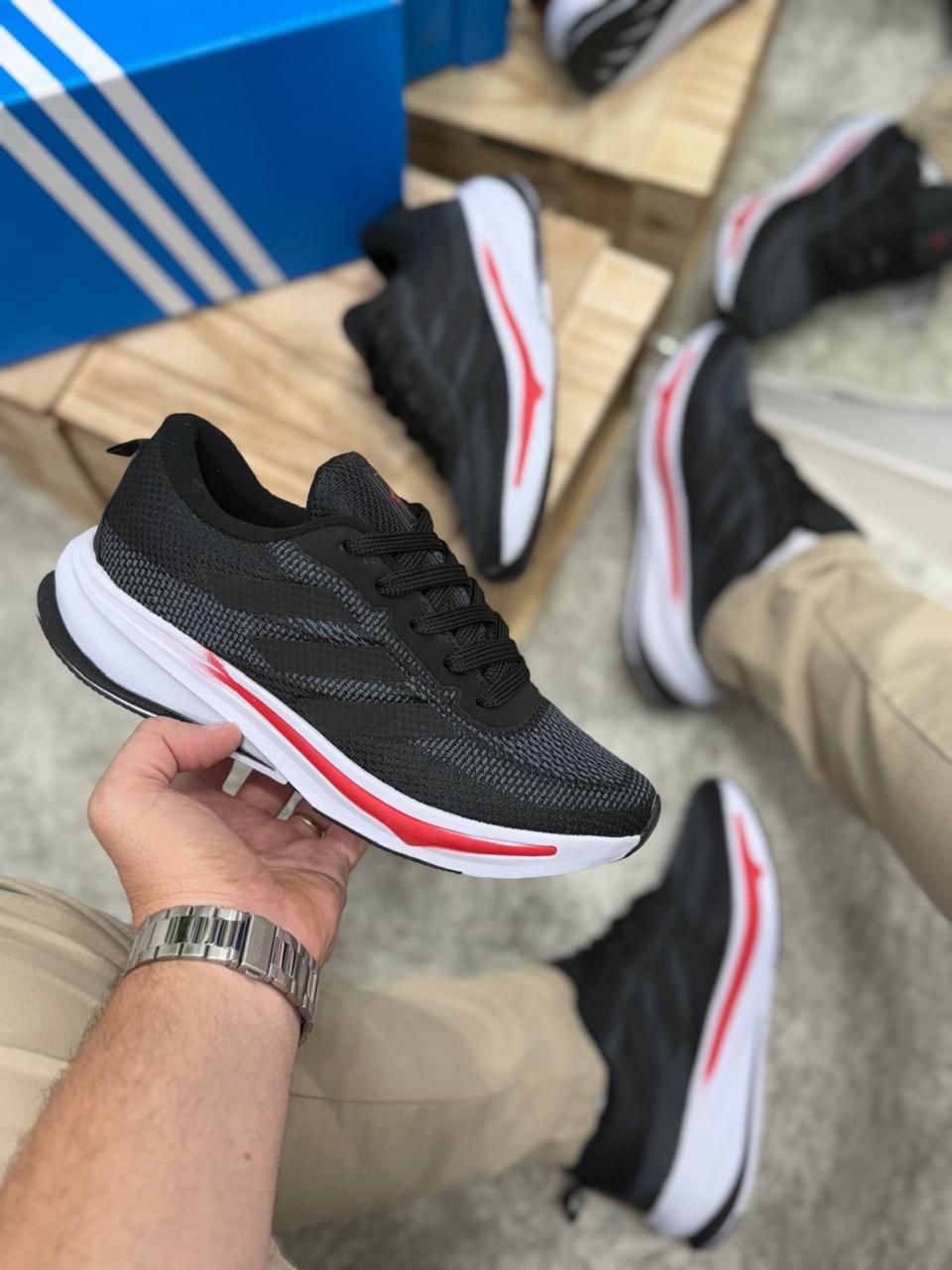 🌟 LANÇAMENTO EXCLUSIVO 🌟 ADIDAS — LINHA PREMIUM 🔥🔥 SENSACIONAL! 👟✨ Estilo, conforto e qualidade em um só tênis!